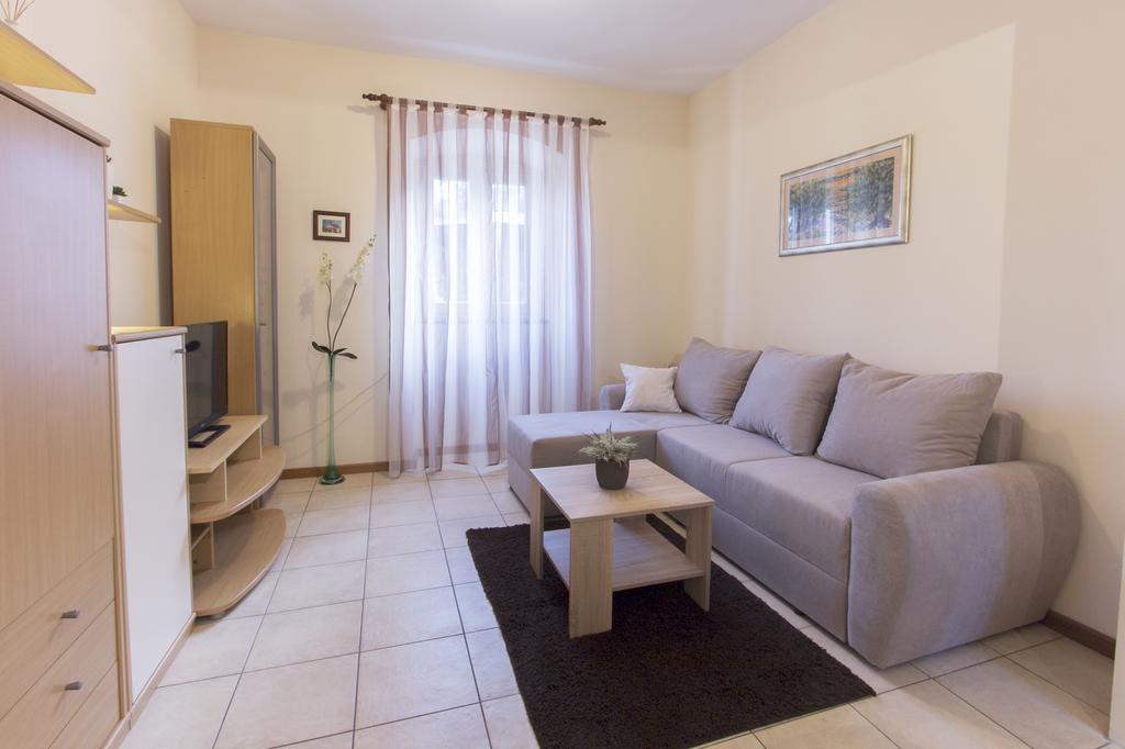 Apartment Tina Zadar Eksteriør billede