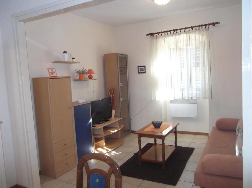Apartment Tina Zadar Eksteriør billede