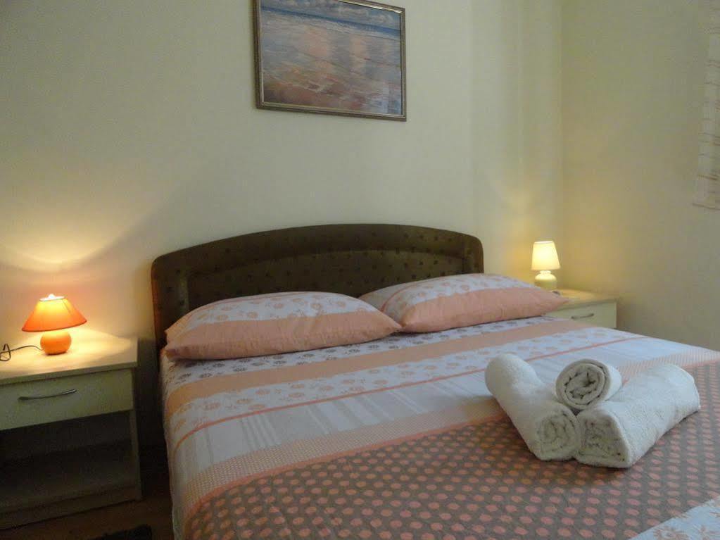 Apartment Tina Zadar Eksteriør billede